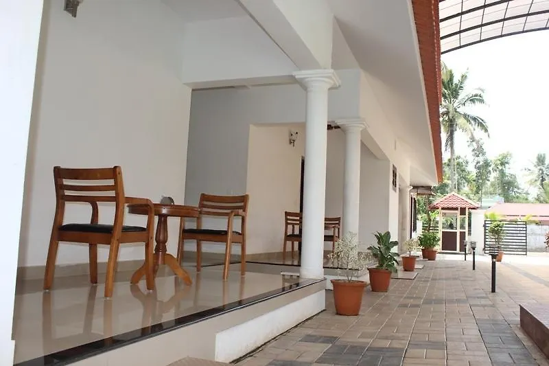 Lake Garden Resort 3*, Alappuzha