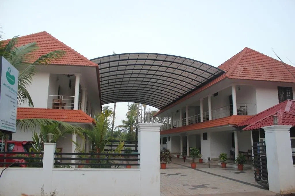 Lake Garden Resort  Alappuzha