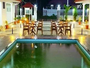 Lake Garden Resort  Alappuzha
