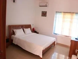 ***  Lake Garden Resort India